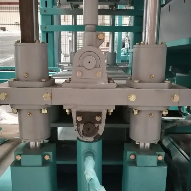 Hollow Block Making Machine